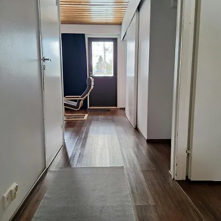 Spacious For 5 Apartamento Sodankylä